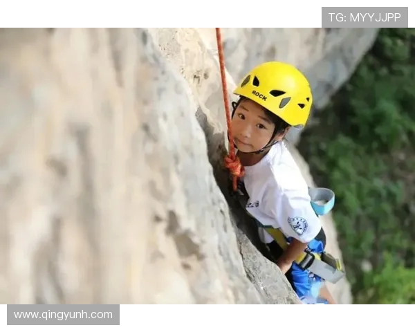 攀岩精神的传承与挑战：走进成都攀岩队的训练与成长之路